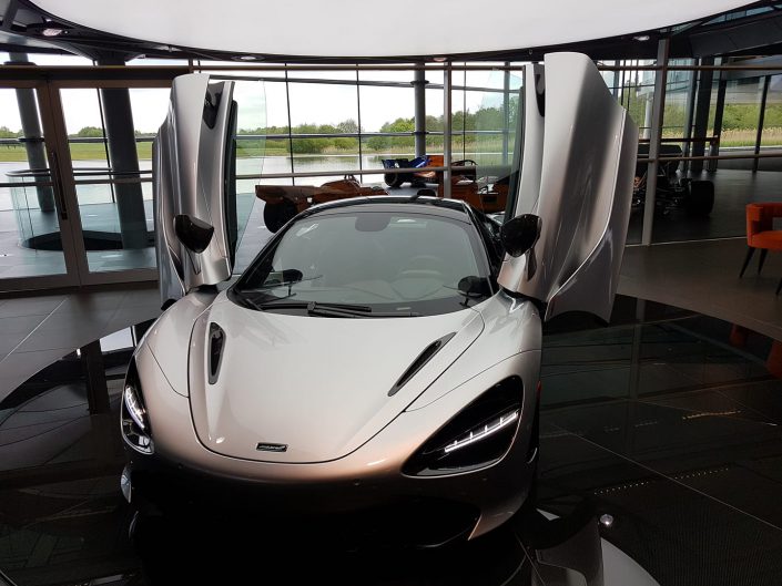 MCLaren2